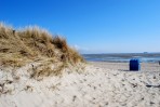 Düne mit Strandkorb